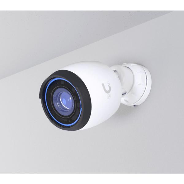 Ubiquiti - UVC-G5-Pro - UniFi Indoor/Outdoor 4K PoE camera, 3x optical zoom, 25 m (82 ft) IR night vision [UVC-G5-Pro]