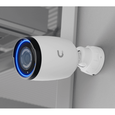 Ubiquiti - UVC-AI-Pro-White - UniFi Indoor/Outdoor 4K PoE camera, 3x optical zoom, 25 m (82 ft) IR night vision, Advanced AI - Detect people, read license plates, and more [UVC-AI-Pro-White]