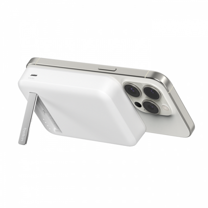 Belkin BoostCharge Pro Carica wireless Bianco [BPD008BTWH]