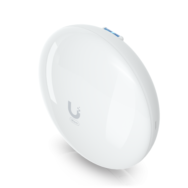 Ubiquiti - Wave-Pico-EU - Compact 60 GHz PtMP station, Max. total throughput: 2 Gbps (1.5 Gbps duplex), 5 GHz weatherproof backup radio (Max. throughput: 800 Mbps), (1) GbE RJ45 port, Integrated Bluet [Wave-Pico-EU]