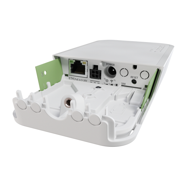 MikroTik - wAP LTE Kit with 650MHz CPU, 64MB RAM, 1xLAN, built-in 2.4Ghz 802.11b/g/n Dual Chain wireless with integrated antenna, LTE modem (for International bands 1/3/5/7/8/20/28/38/40/41, CAT4) wit [wAPR-2nD&EC200A-EU]