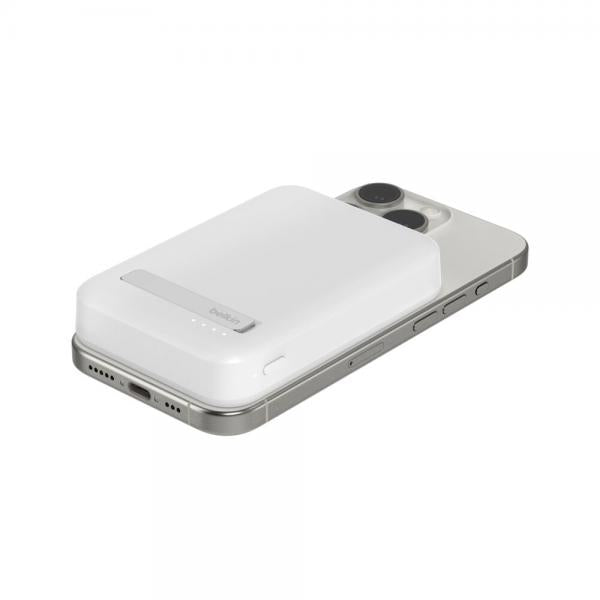 Belkin BoostCharge Pro 8000 mAh Carica wireless Bianco [BPD007BTWH]