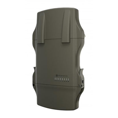 MikroTik, NetMetal ax with dual-core ARM IPQ-5010 800 MHz CPU, 256MB RAM, 1x2.5Gbps SFP port, 1xGigabit LAN, built-in dual-band 2.4 GHz 802.11b/g/n/ax dual-chain, 5 GHz 802.11a/n/ac/ax dual-chain wire [L23UGSR-5HaxD2HaxD-NM]