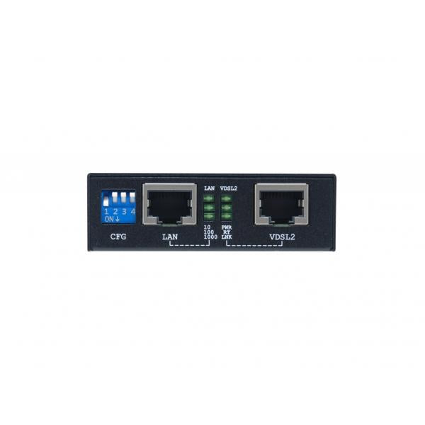 Level One 8-Port Fast Ethernet Switch-Plastic Case-Unshielded Port [FEU-0812]