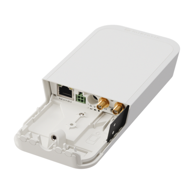 Mikrotik - wAP LR8G kit for 863-870MHz frequency (European Union. India etc.) - 650MHz CPU. 64MB RAM. 1xLAN. built-in 2.4Ghz 802.11b/g/n Dual Chain wireless with integrated antenna. R11e-LR8G card. Lo [RBwAPR-2nD&R11e-LR8G]