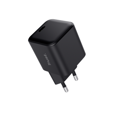 TRUST ALIMENTATORE/CARICABATTERIA 65W ULRTACOMPATTO USB-C GAN - CAVO RICARICA INCLUSO - PLASTICA RIC [26046]