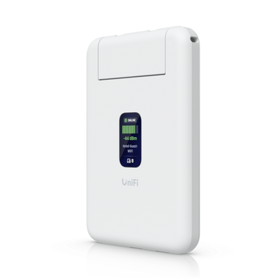 Ubiquiti - UTR - Un router da viaggio ultrasottile che estende istantaneamente la tua rete UniFi ovunque ti trovi, garantendo una connettività sicura anche in luoghi remoti senza interruzioni. [UTR]