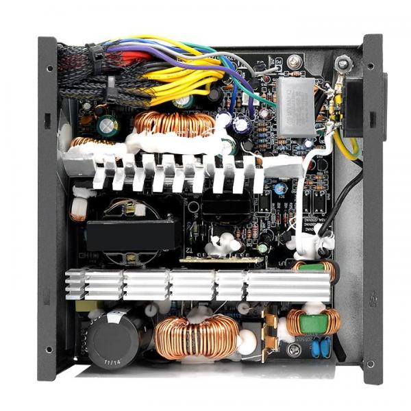 Thermaltake TRS-600AH2NK alimentatore per computer 600 W 20+4 pin ATX ATX Nero [PS-TRS-0600NPCWEU-2]