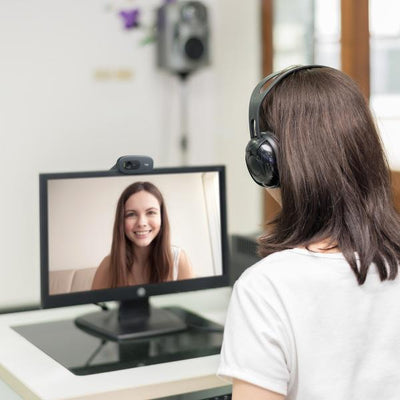 LOGITECH WEBCAM HD C270 USB 1MPX 1280X720 FLUID CRYSTAL MICROFONO INCORPORATO CLIP FISSAGGIO RILEVA [960-001063]