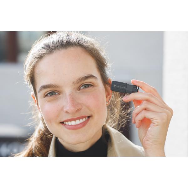Verbatim PinStripe - Memoria USB da 32 GB - Nero [49064]