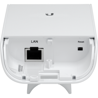 Ubiquiti - LocoM2(EU) - Low-cost and efficient broadband 2.4 GHz CPE, Plug-and-play integration with airMAX antennas [LocoM2(EU)]