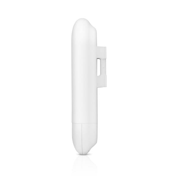 Ubiquiti - LOCO5AC - Compact, UISP-ready WiFi radio with 5 GHz, 10+ km link range, 450+ Mbps throughput, Dedicated spectral analysis radio [LOCO5AC]