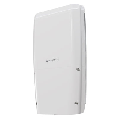 Mikrotik FiberBox Plus Gestito Gigabit Ethernet (10/100/1000) Supporto Power over Ethernet (PoE) Bianco [CRS305-1G-4S+OUT]