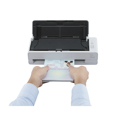 Ricoh fi-800R - Duplex - A4 - ADF 20 - 45 ppm - USB 3.2 (Passport scanner) [PA03795-B001]