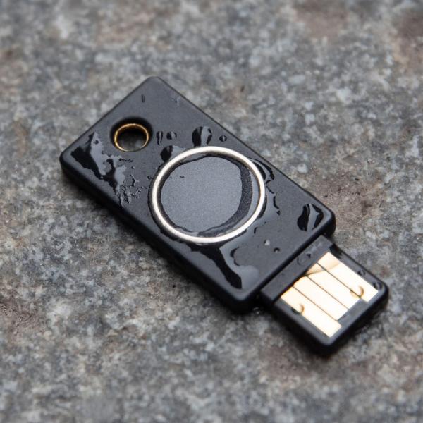 YUBICO - YubiKey Bio (FIDO Edition) [398]