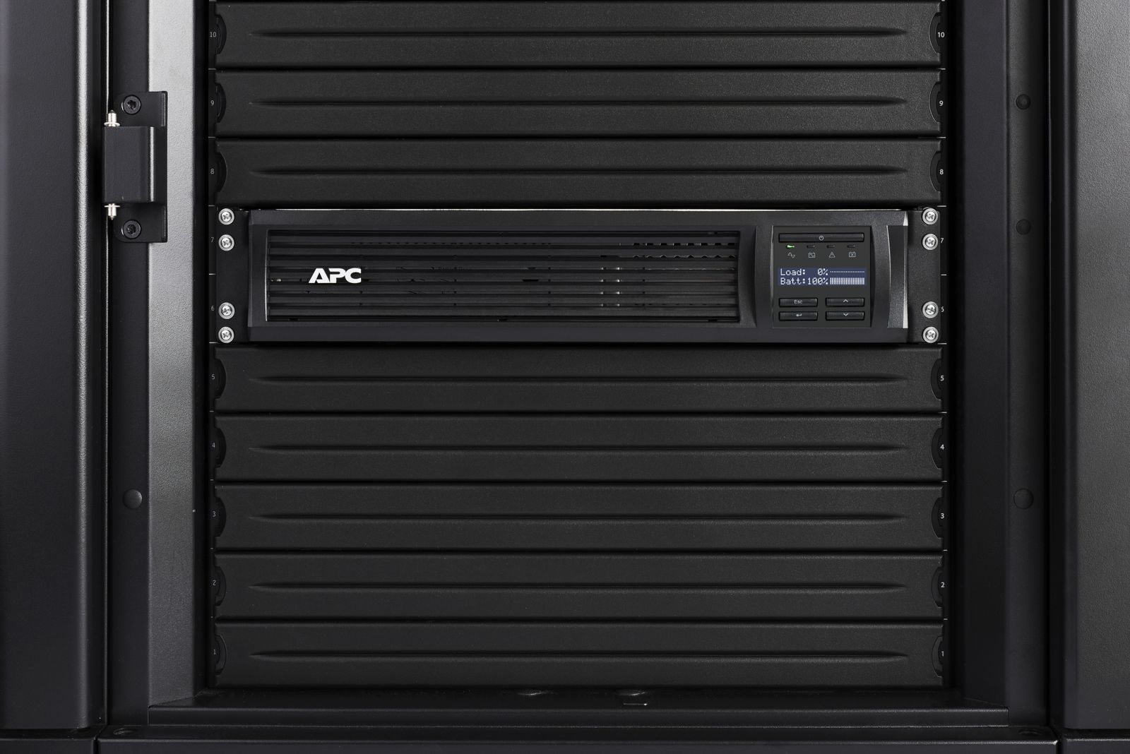 APC Smart-UPS 2200VA LCD RM 2U 230V with SmartConnect gruppo di continuità (UPS) A linea interattiva 2,2 kVA 1980 W 9 presa(e) AC [SMT2200RMI2UC]