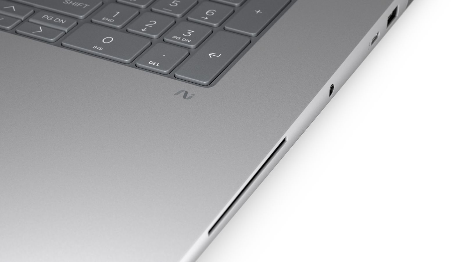 ZFURY 18 G1I U9 285HX 64/2 RTX PRO5000 W11P 3YOFF [98L58ET#ABZ]