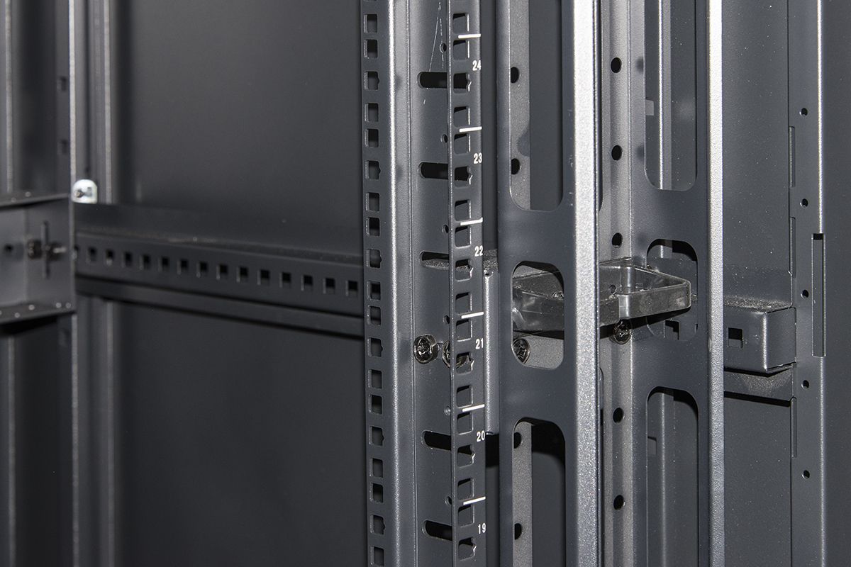 ARMADIO A PAVIMENTO SMONTATO FLOOR PRO 42U [FRA18016] - ITPartners