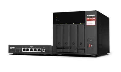 QNAP TS-473A + QSW-1105-5T Bundle Pack NAS Tower Ryzen Embedded V1500B 8 GB DDR4 0 TB QNAP Turbo System Nero [TS-473A-SW5T]