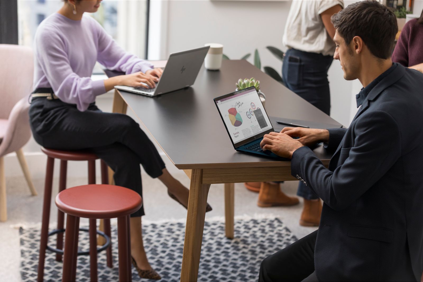 HP EliteBook X G1i 14 inch Notebook Next Gen AI PC Wolf Pro Security Edition Intel Core Ultra 7 258V Computer portatile 35,6 cm (14") Touch screen WUXGA 32 GB 1 TB SSD Windows 11 Pro Blu [B66U8AT#ABZ]