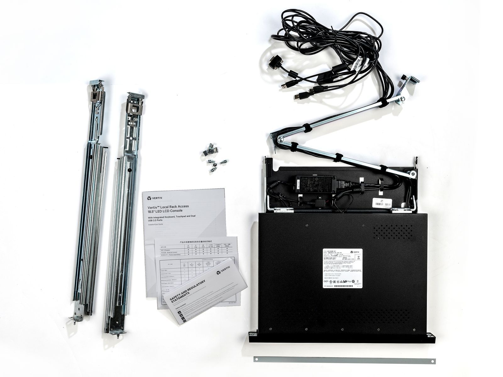 Vertiv Avocent 1 Computer - 47 cm (18,5") LCD - 1600 x 1200 - 3 x USB - 1 x VGA - Tastiera - TouchPad - 1U Alto [LRA185KMM-001]