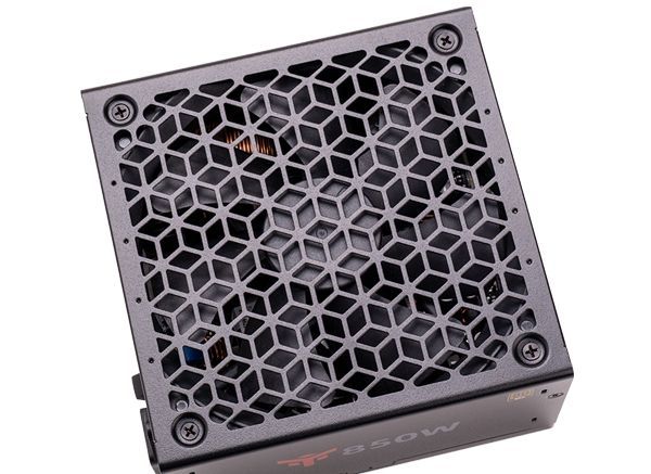 ITEK ALIMENTATORE 850W,80PLUS GOLD, ATX 3.1, FDB FAN, COND GIAPPONESI, MODULARE [ITPSEGBI850]