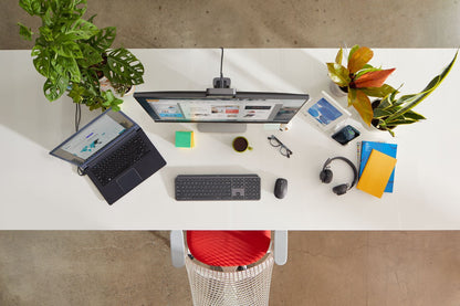 Logitech 920-010247 tastiera Ufficio Bluetooth Italiano Grafite [920-010247]