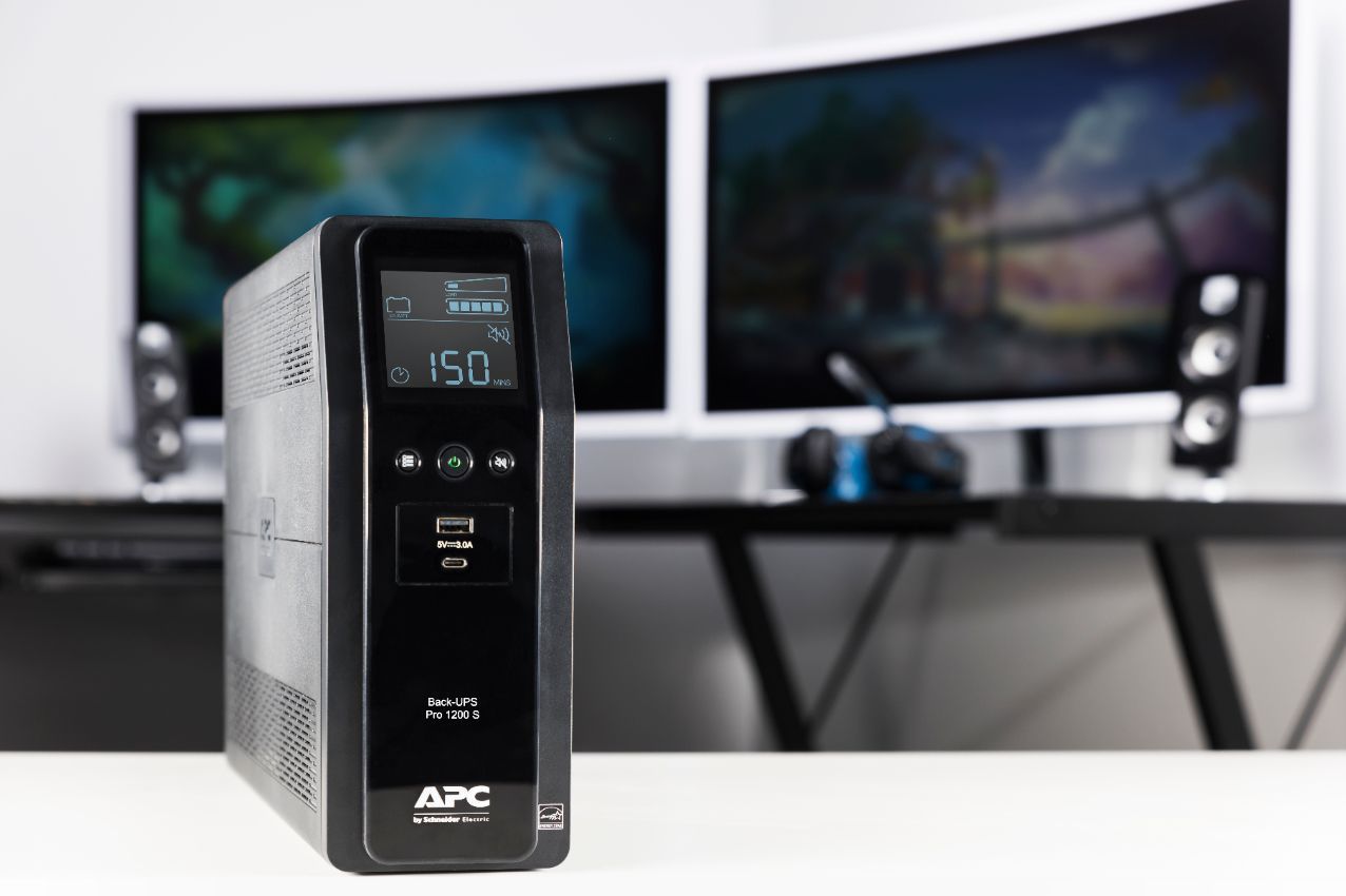 APC BACK UPS PRO BR 1200VA gruppo di continuità (UPS) A linea interattiva 1,2 kVA 720 W 8 presa(e) AC [BR1200SI]