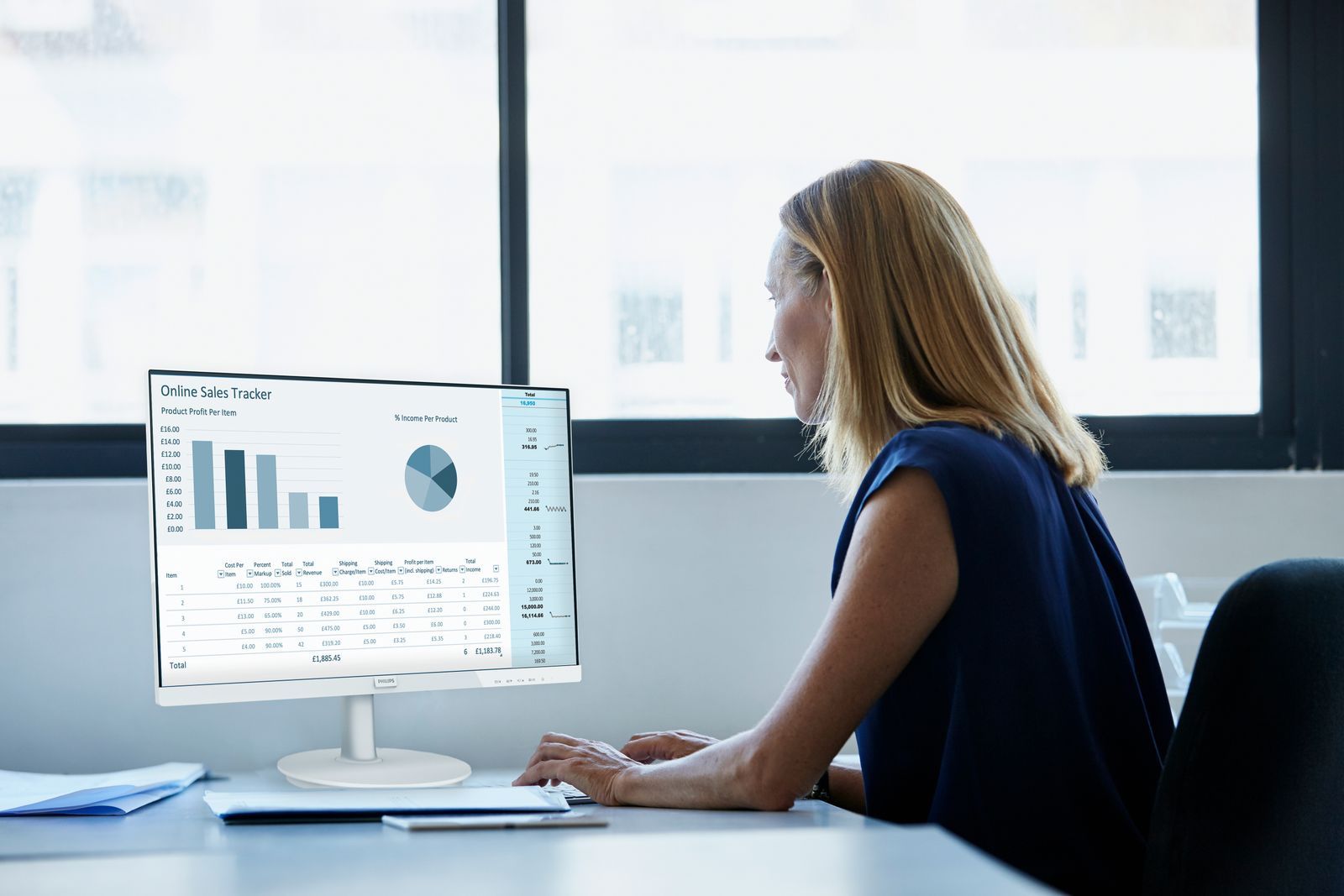 Philips V Line 271V8AW/00 Monitor PC 68,6 cm (27") 1920 x 1080 Pixel Full HD LCD Bianco [271V8AW/00]