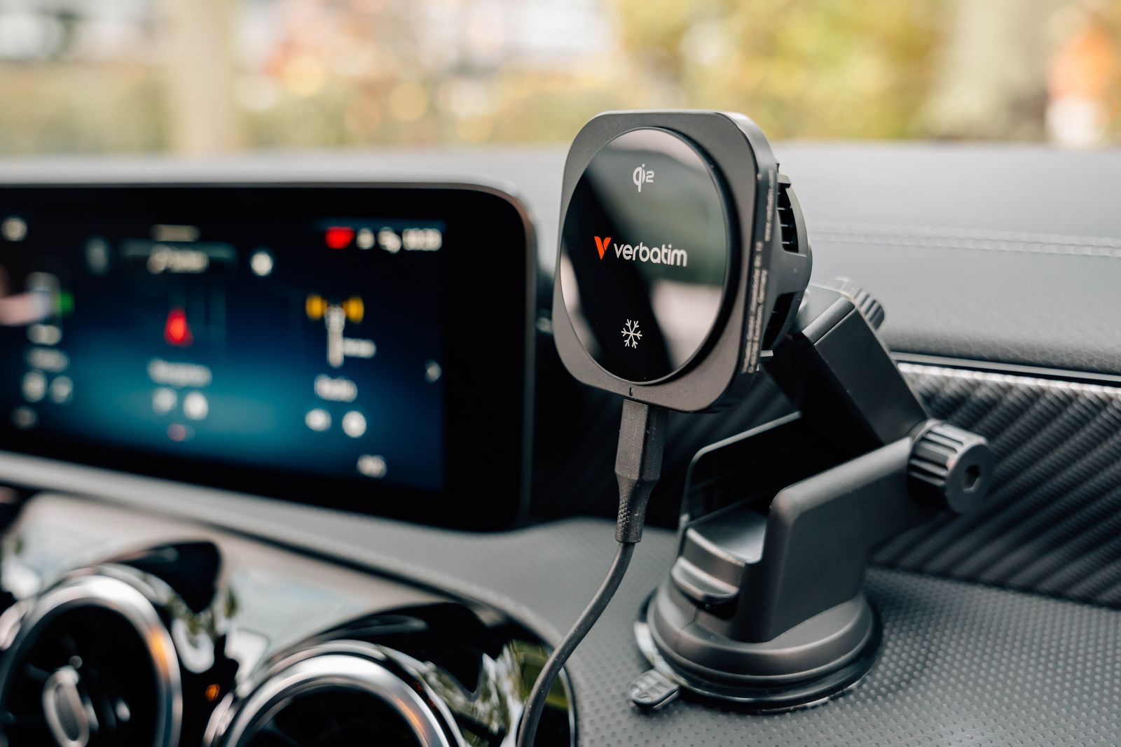 Verbatim Charge 'n' Drive Qi2 Smartphone Nero USB Carica wireless Ricarica rapida Auto [31861]