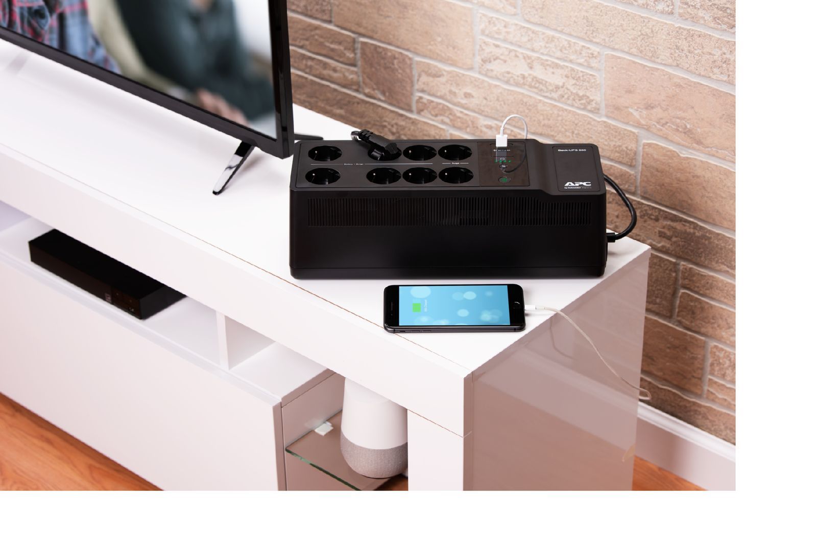 APC Back-UPS 650VA 230V 1 USB charging port - (Offline-) USV gruppo di continuità (UPS) Standby (Offline) 0,65 kVA 400 W 8 presa(e) AC [BE650G2-GR]