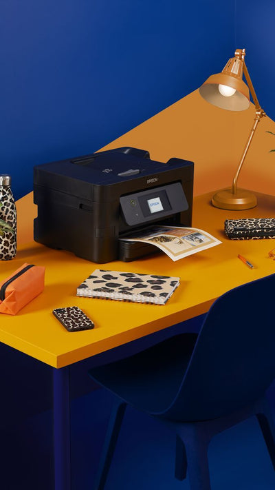 Epson WorkForce Pro Multifunzione inkjet wireless A4 WF-3820DWF con inchiostro gratuito per 6 mesi* e abbonamento ReadyPrint* [C11CJ07403]