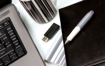 Verbatim PinStripe 4GB unità flash USB USB tipo A 2.0 Nero [49061]