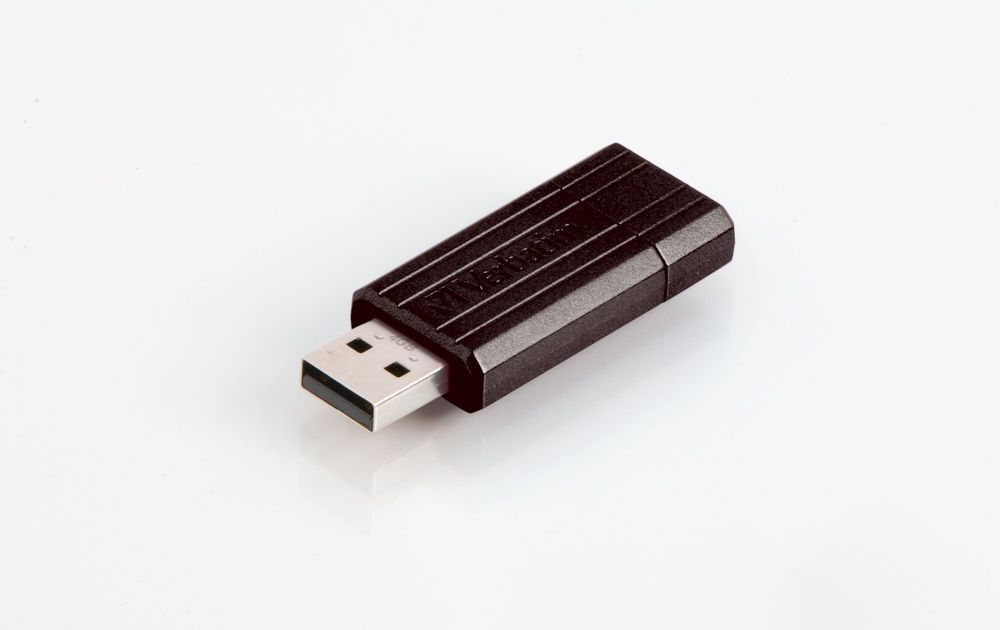 Verbatim PinStripe 4GB unità flash USB USB tipo A 2.0 Nero [49061]
