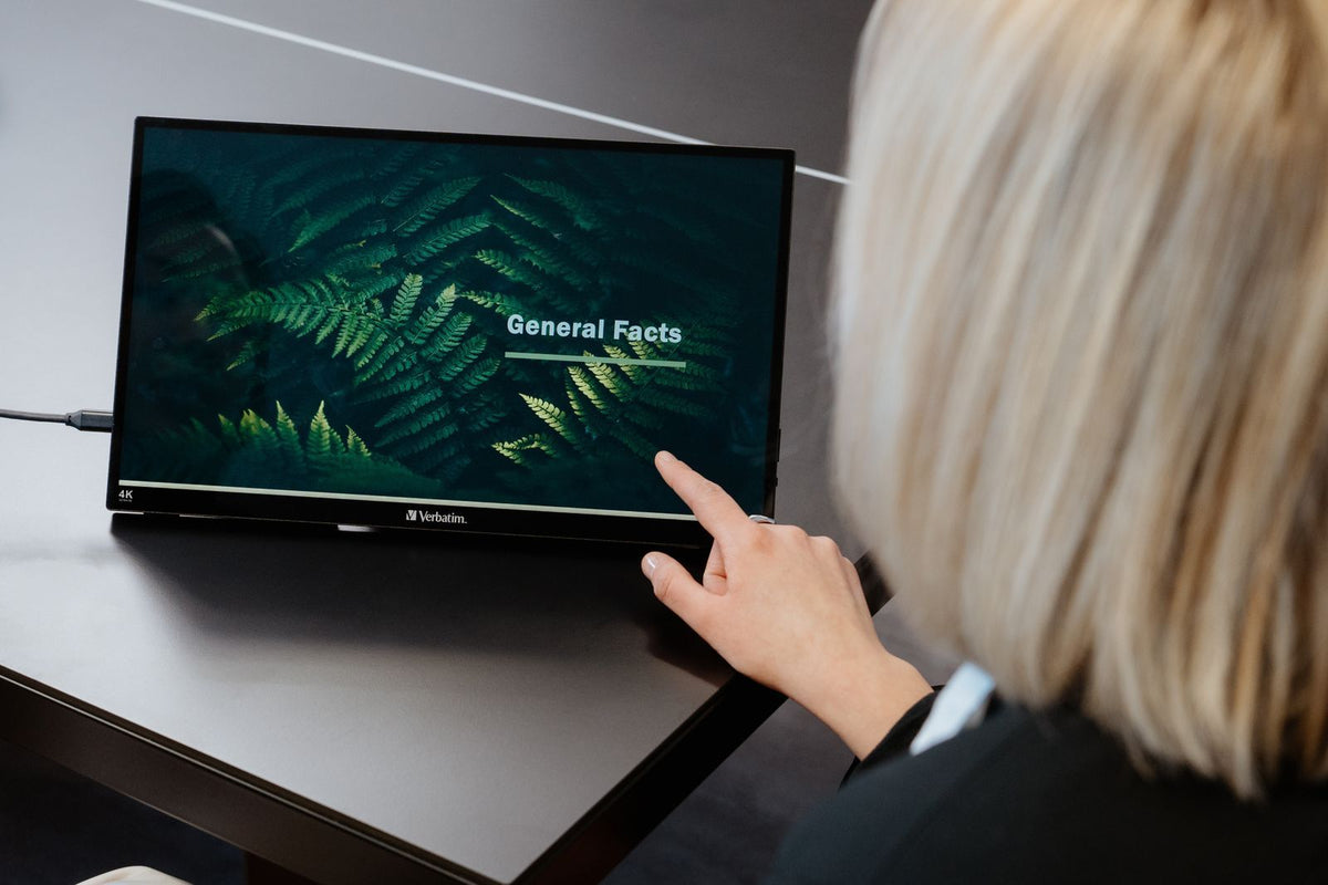 Verbatim 32238 Monitor PC 39,6 cm (15.6") 3840 x 2160 Pixel 4K Ultra HD LCD Touch screen Nero [32238]
