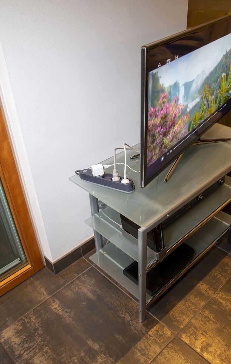 MULTIPRESA 4 SCHUKO/BIPAS+INTER. GRIGIO [BT-3684GB]