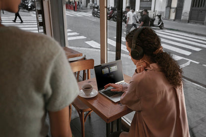 HP EliteBook 8 G1i 14 inch Notebook Next Gen AI PC Wolf Pro Security Edition Intel Core Ultra 5 228V Computer portatile 40,6 cm (16") WUXGA 512 GB SSD [A37MFET#ABZ]