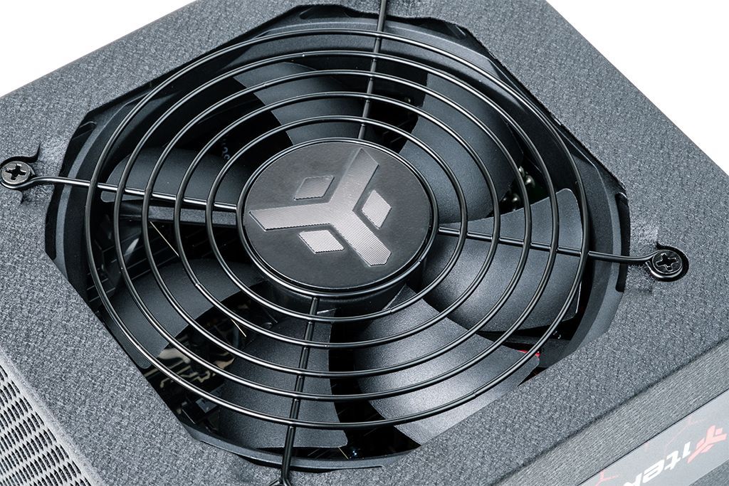 iTek BS750 alimentatore per computer 750 W 24-pin ATX ATX Nero [ITPSEBS750]