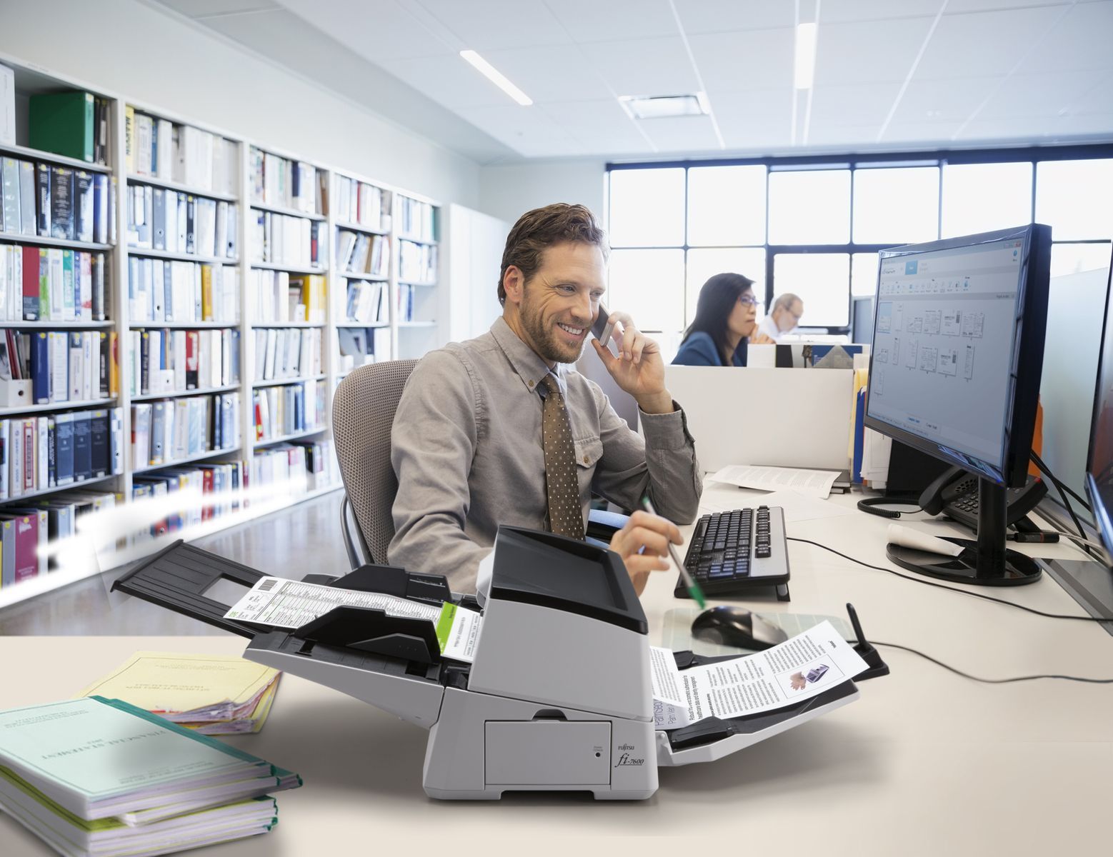 Fujitsu fi-7600 ADF + scanner ad alimentazione manuale 600 x 600 DPI A3 Nero, Bianco [PA03740-B501]